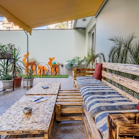 Hostel Nena Semi تيرانا المظهر الخارجي الصورة