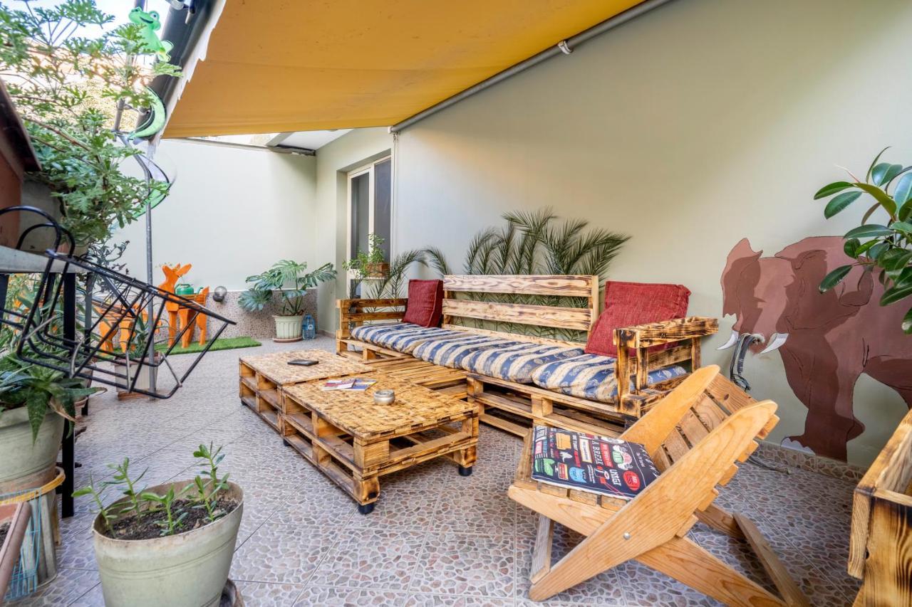 Hostel Nena Semi تيرانا المظهر الخارجي الصورة